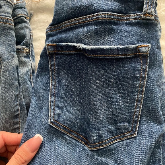 SOLD- Jeans - Picture 7 of 7